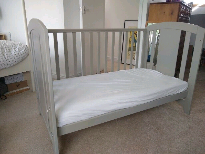 mamas and papas harbour cot bed